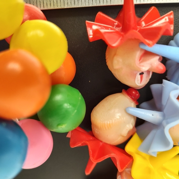 Vintage 1991 Wilton Circus Clown Cupcake Cake Toppers Set Of 10 W/Balloon Pick - Picture 11 of 12